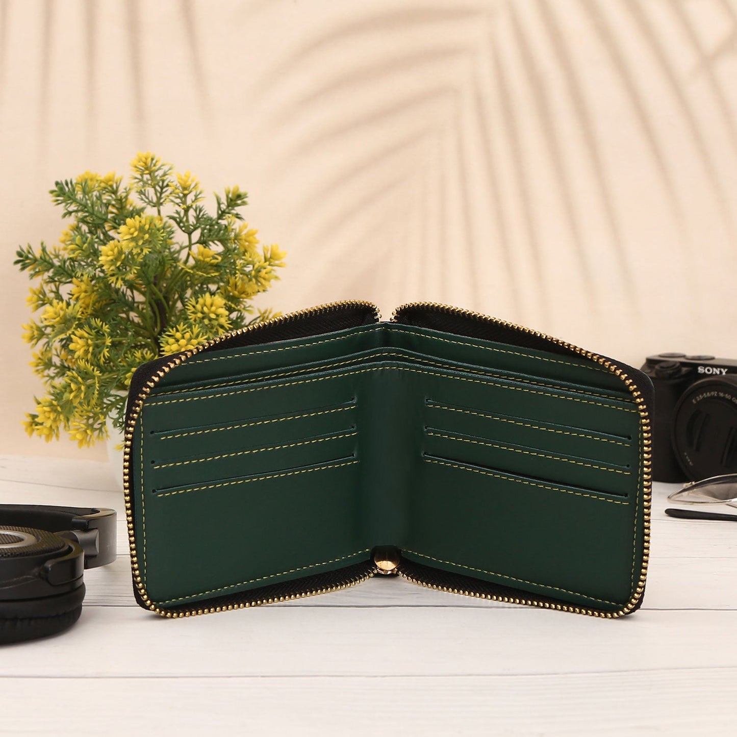 Personalized Unisex Wallet With Name & Charm - Green