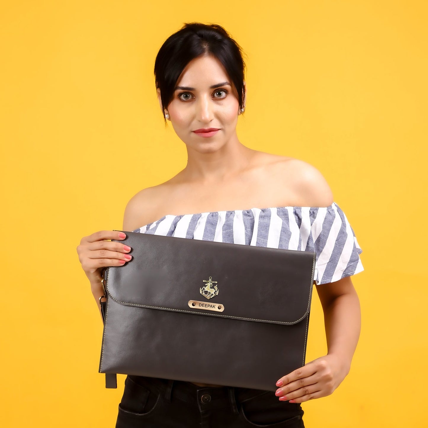 Personalized Laptop Sleeve With Name & Charm - Grey