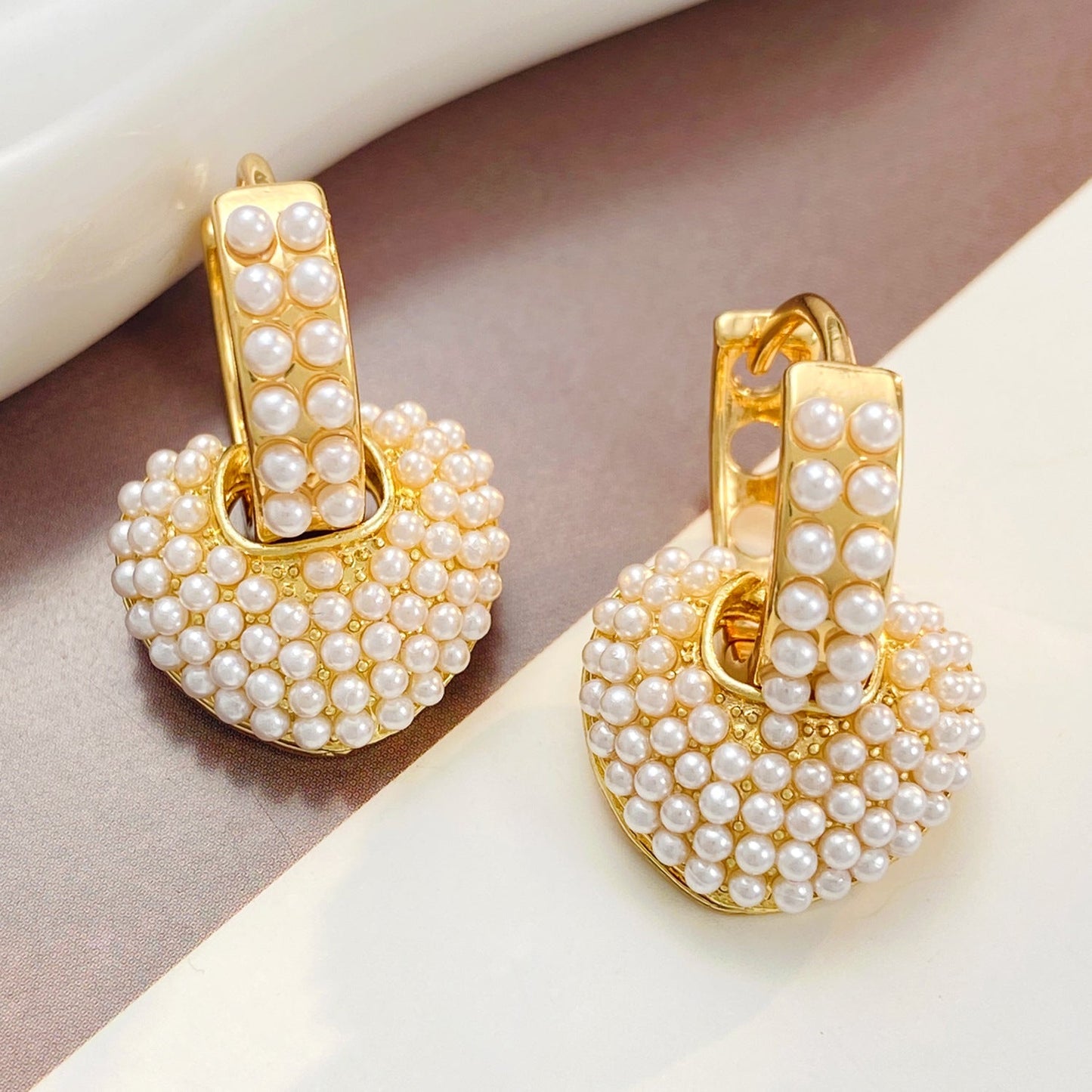 Elegant Retro Heart Shape Gold Plating Pearls Drop Earrings