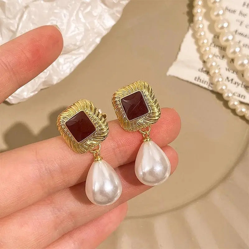 Exquisite Tear Drop Pearl Creative Retro Square Earrings