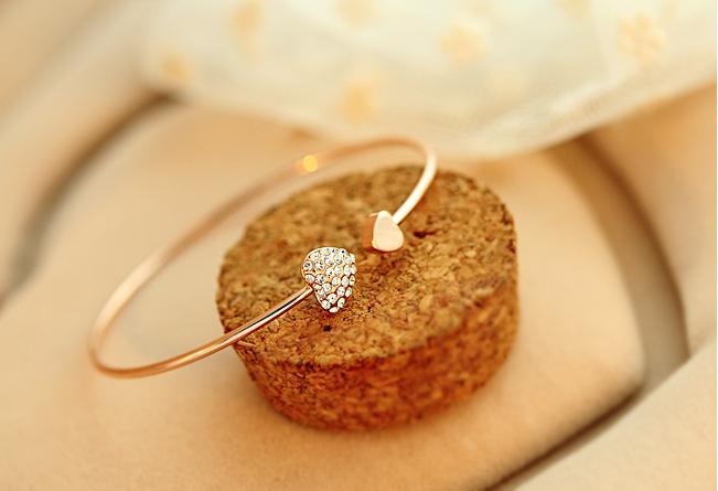Heart Shape Gold Plated Alloy Rhinestones Women's Bangle
