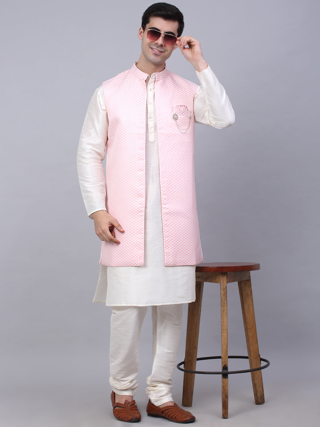 Men's Solid Kurta Pyjama With Shrug Jacket