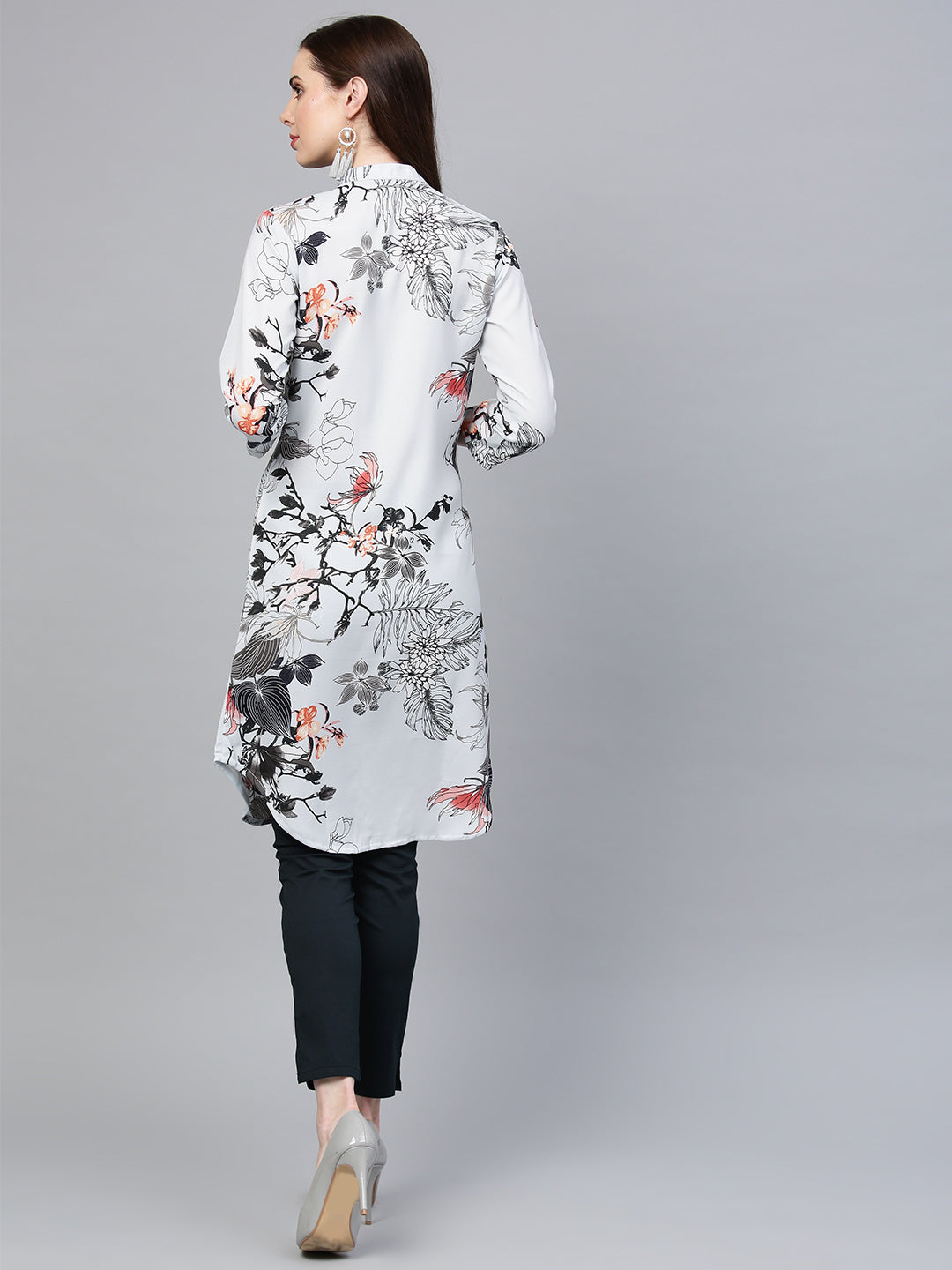 Jompers Women Blue & Black Printed Summer-cool A-line Kurta