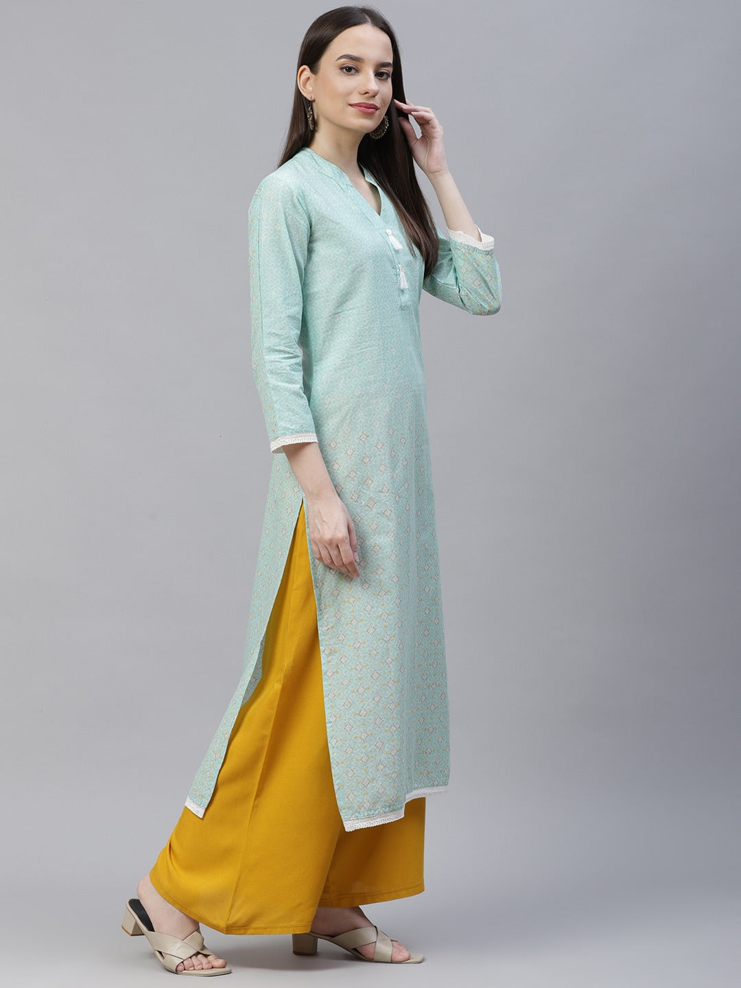 Jompers Women Blue & Off White Pure Cotton Ethnic Motifs Printed Kurta