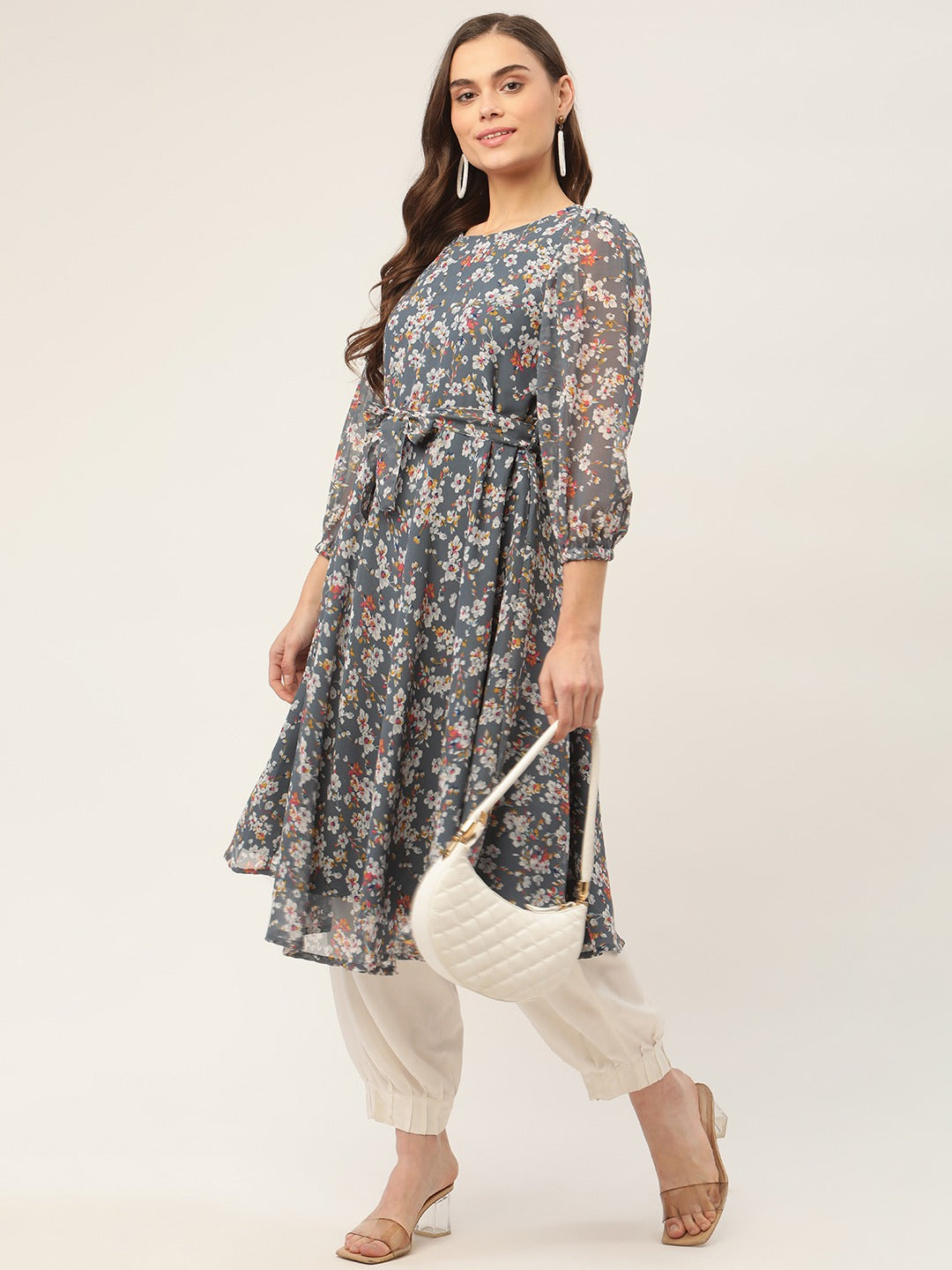 Women Grey & White Georgette Floral Printed Kurta