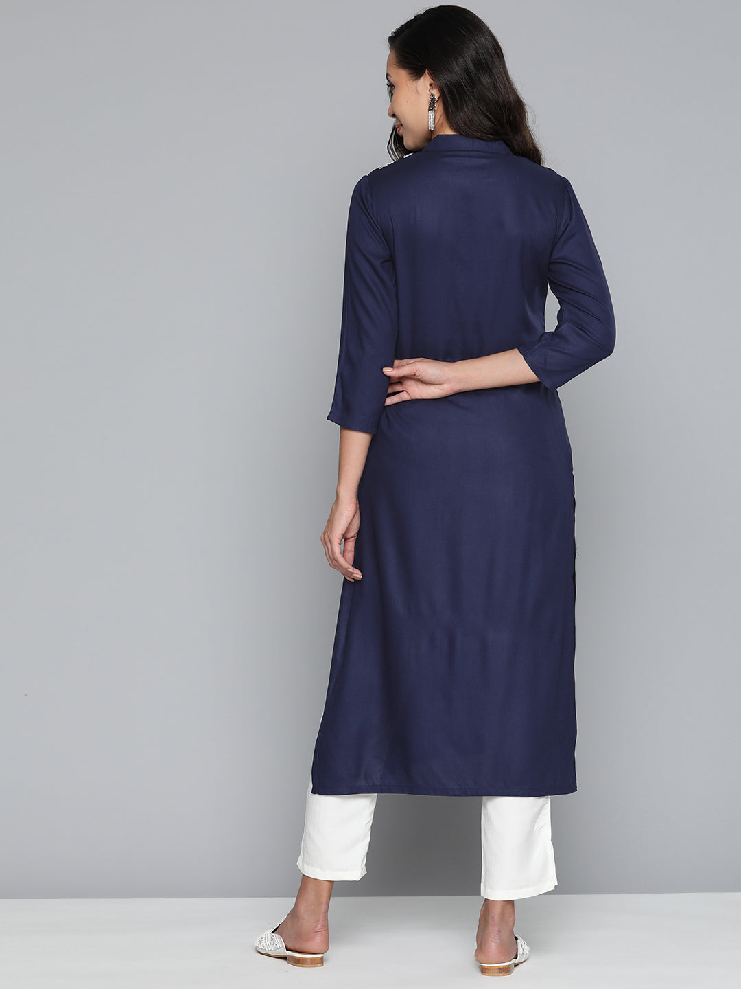 Jompers Paisley Embroidered Chikankari Navy Women Kurta