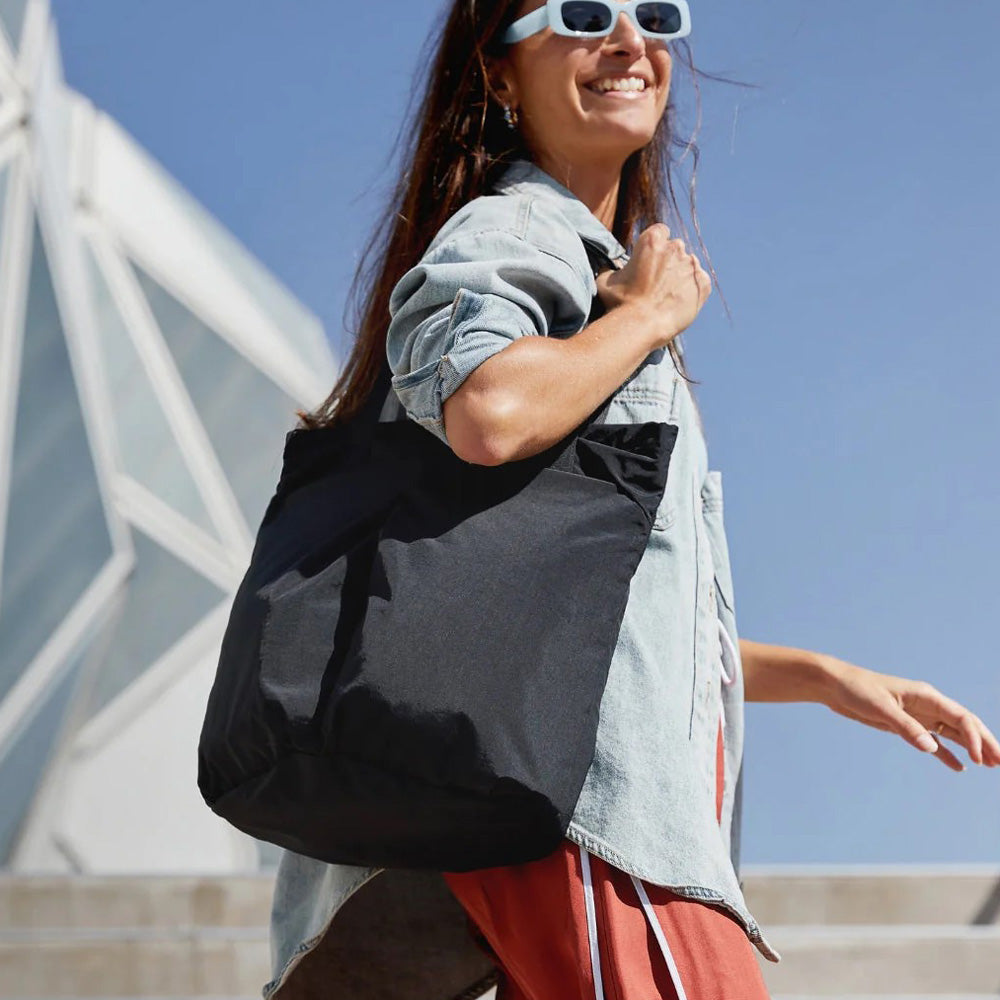 Lite Totepack 18L - Black