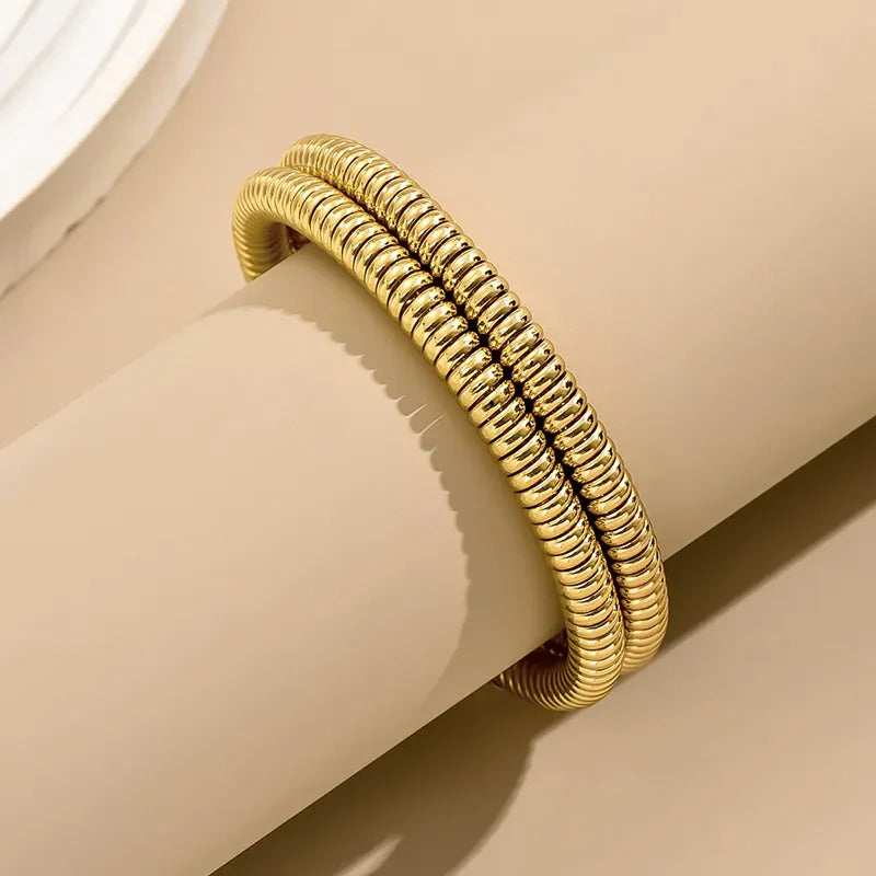 Simple Classic Style Gold Plated Alloy Women's Bangle