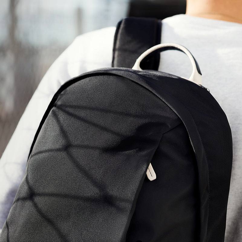 Classic Backpack Premium Edition 20L - Black Sand