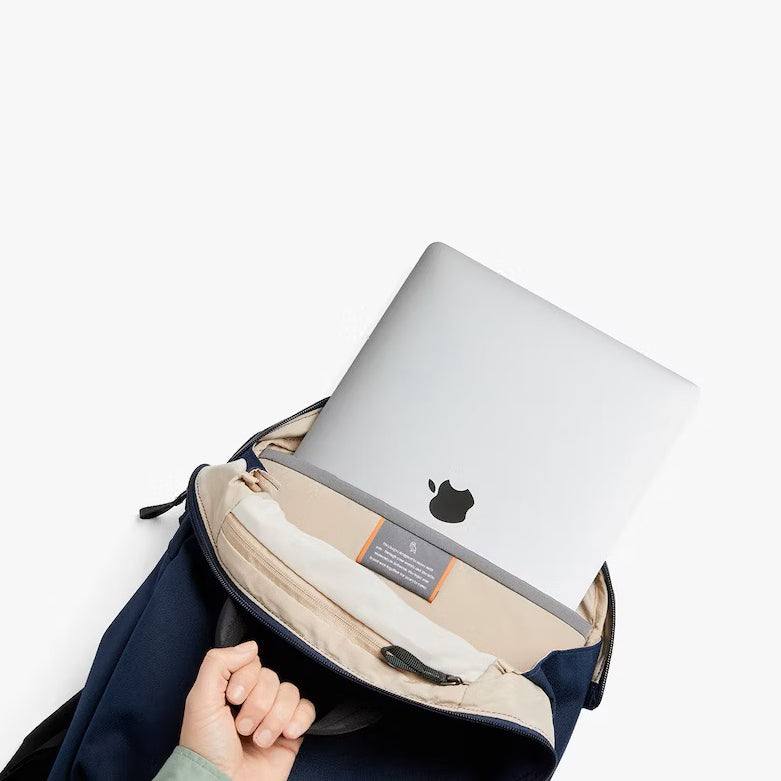 Via Workpack 18L - Navy