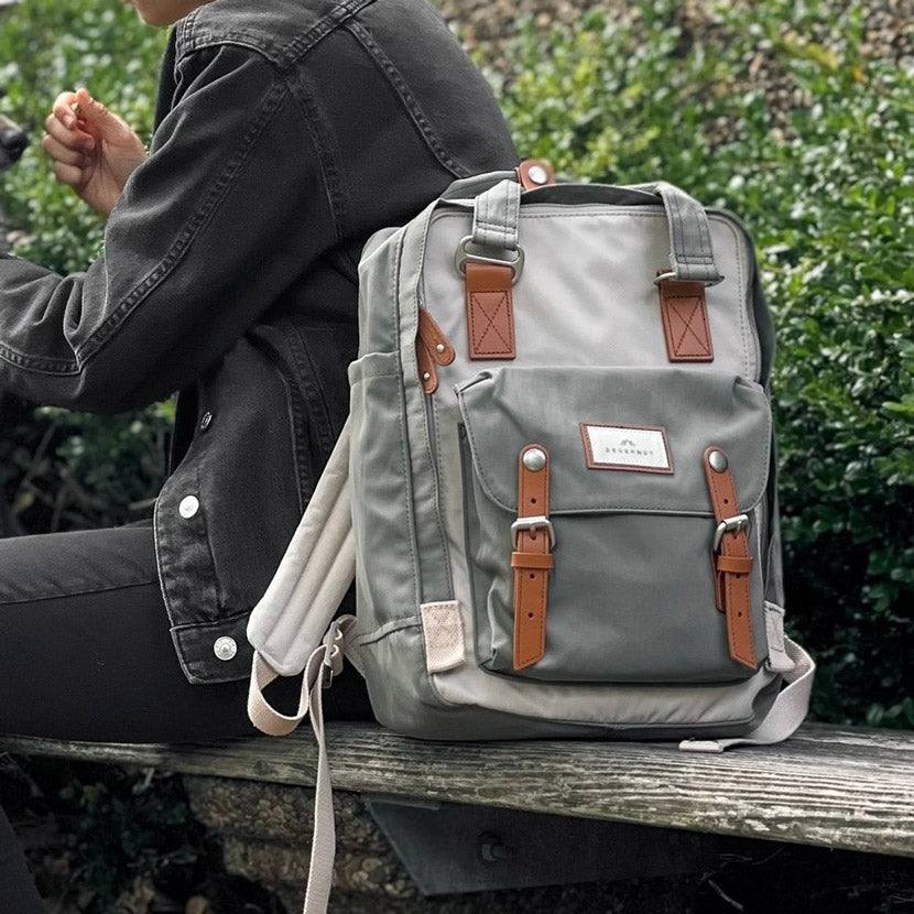 Macaroon Backpack 16L - Ivory x Light Grey