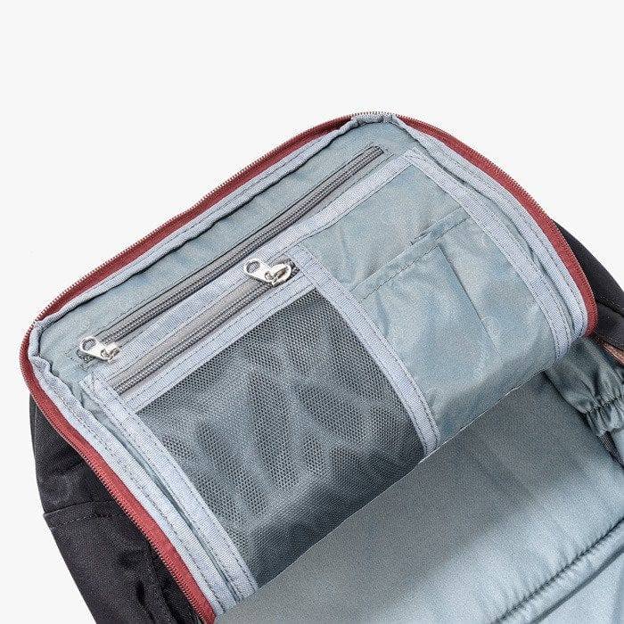 Macaroon Backpack 16L - Wine x Black