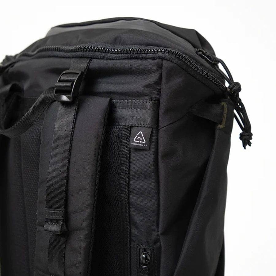 Titan Dynamic Backpack 22L - Black