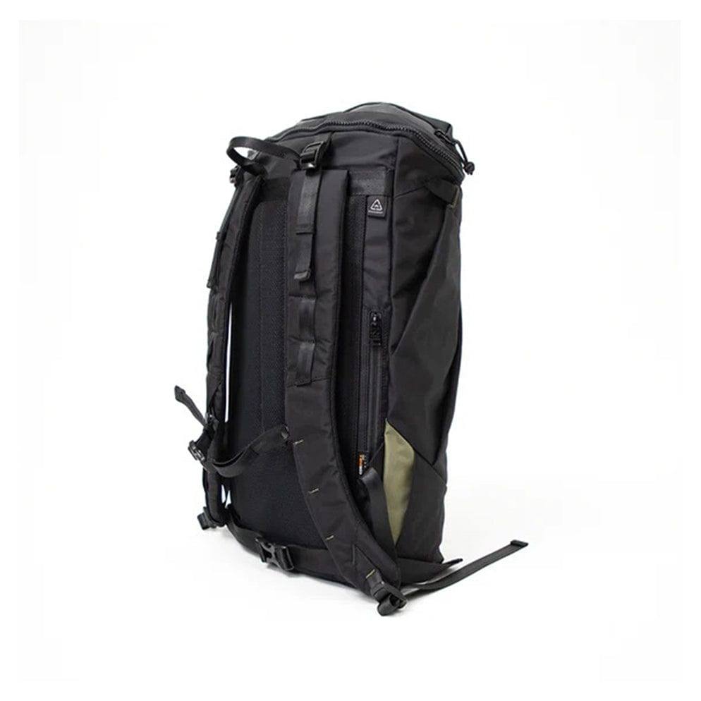 Titan Dynamic Backpack 22L - Black
