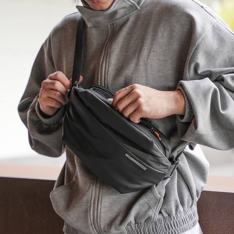 Performance Sling Bag - Night Black