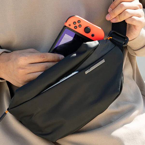 Performance Sling Bag - Night Black