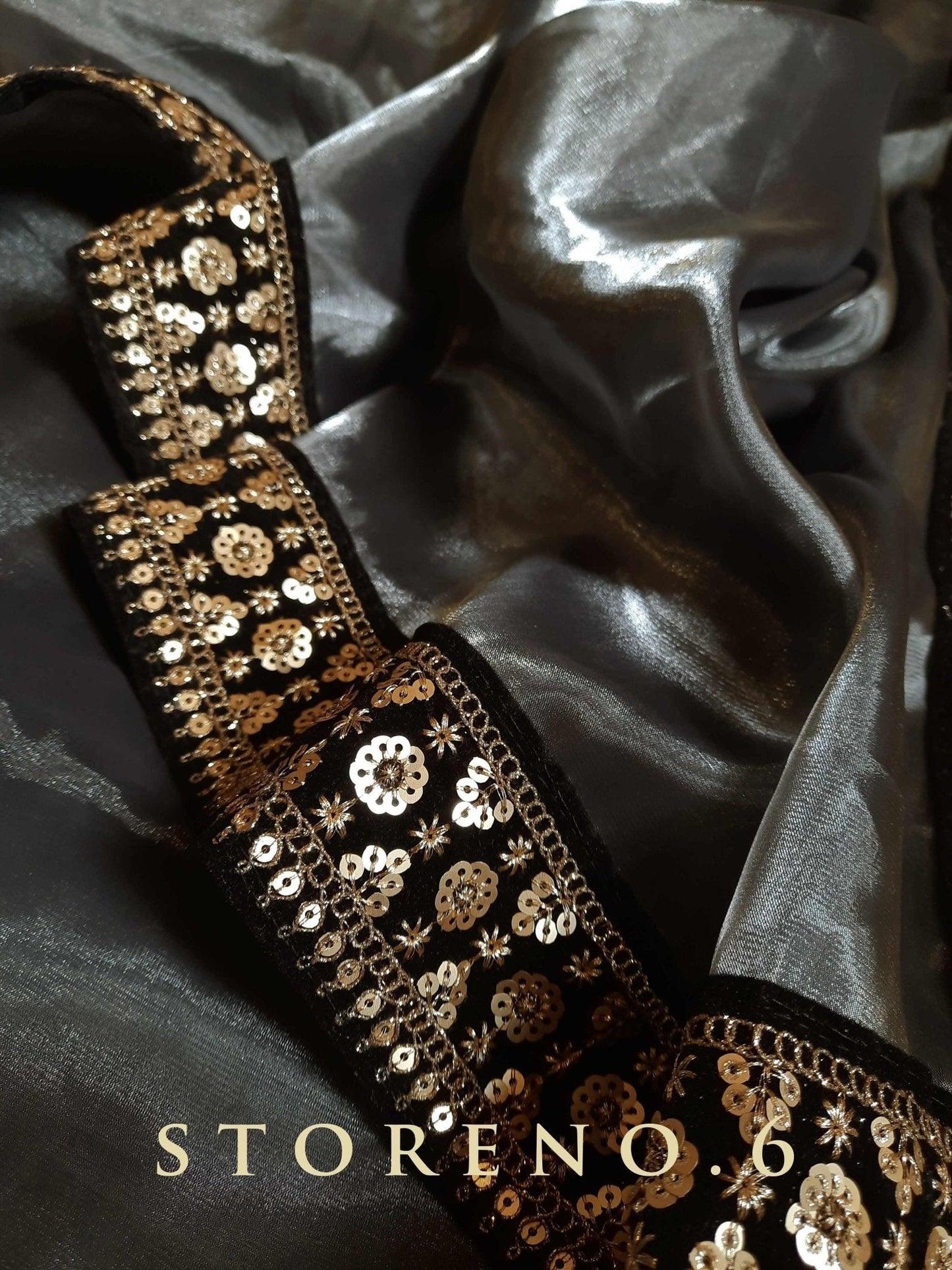 NOOR E SIAH SAREE