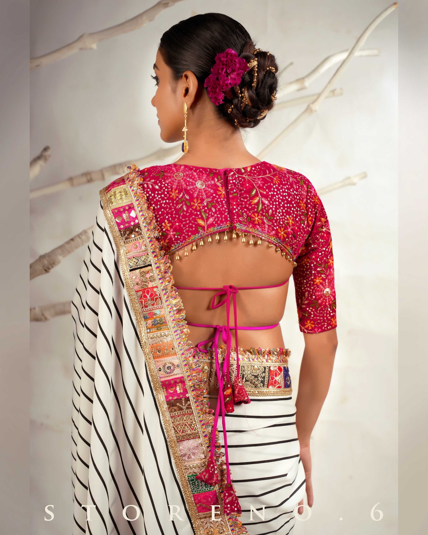 THE HYPNOTIC HUE SAREE