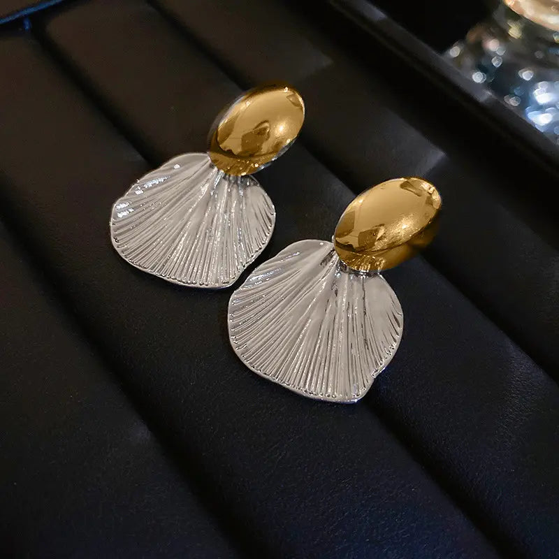 Duel Color Metal Texture Shell Shaped Earrings