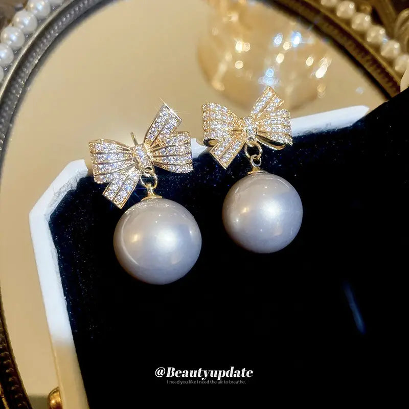 Gold Plated Rhinestones Bow Pearl Drop Earring