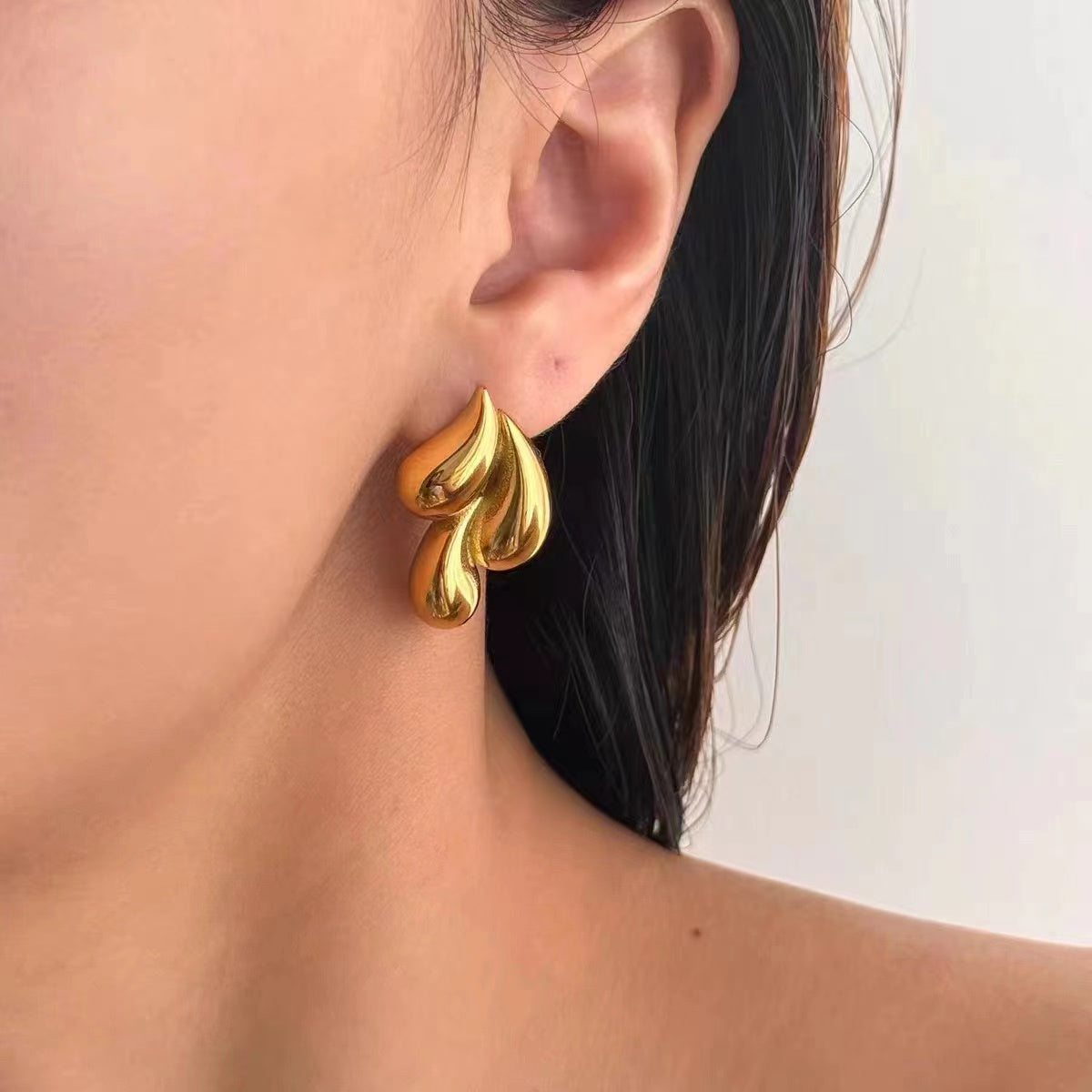 Anti Tarnish 18K Gold Plated Stainless Steel Triple Water Droplets Stud Earring