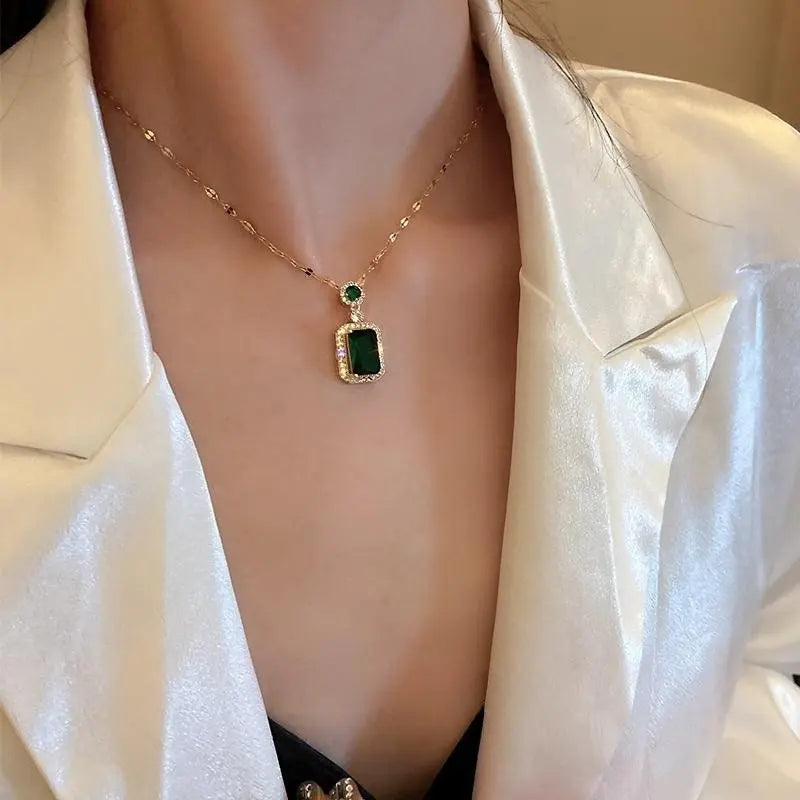 Green Emerald Style 18K Gold Plated Alloy Necklace Earrings Finger Ring Set