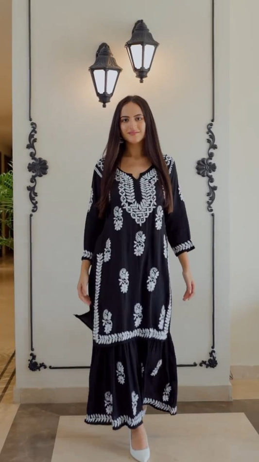 LUCKNOW CHIKANKARI EXCLUSIVE KURTI_PAIR PENT DESIGN (Black)