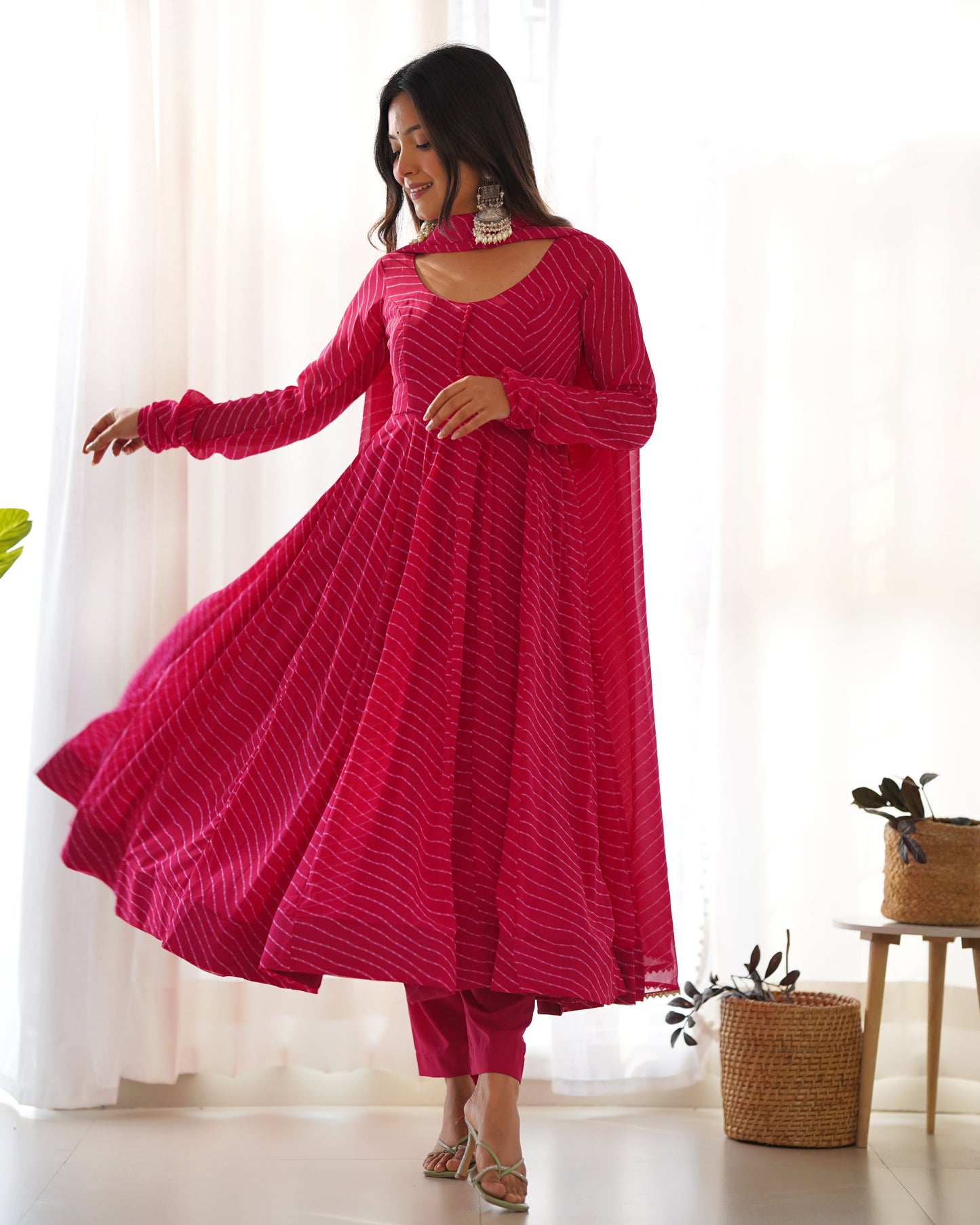 PURE SOFT FOX GEORGETTE LAHERIYA PRINT DKB-264-RANI PINK