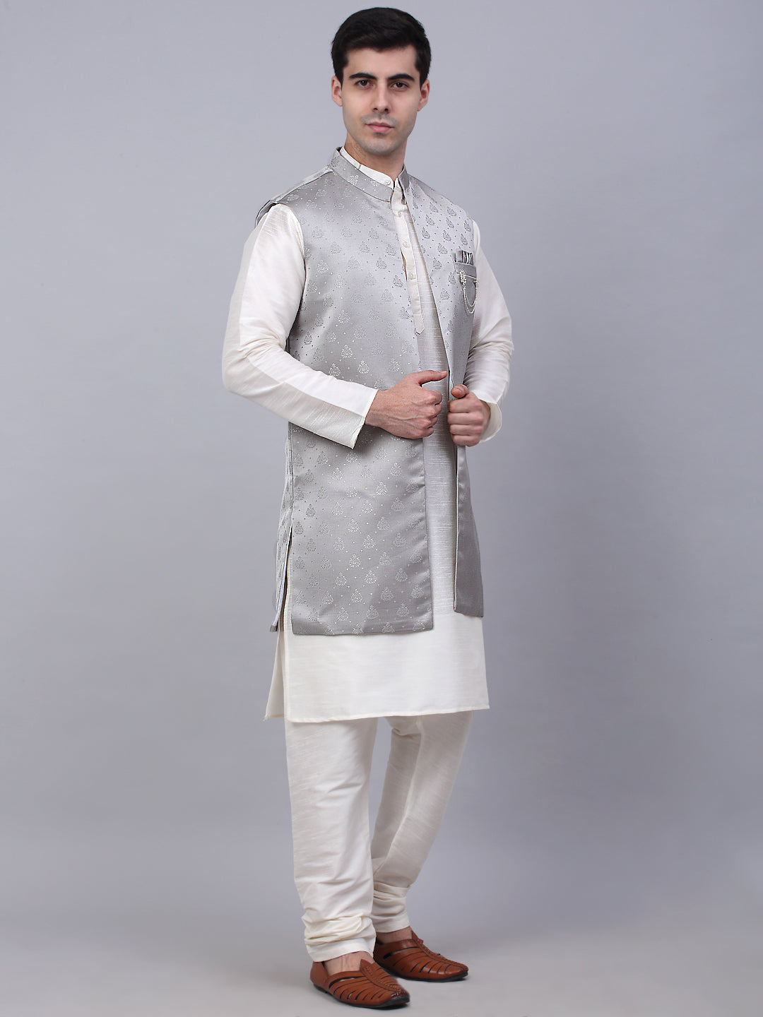 Men's Solid Kurta Pyjama With Shrug Jacket