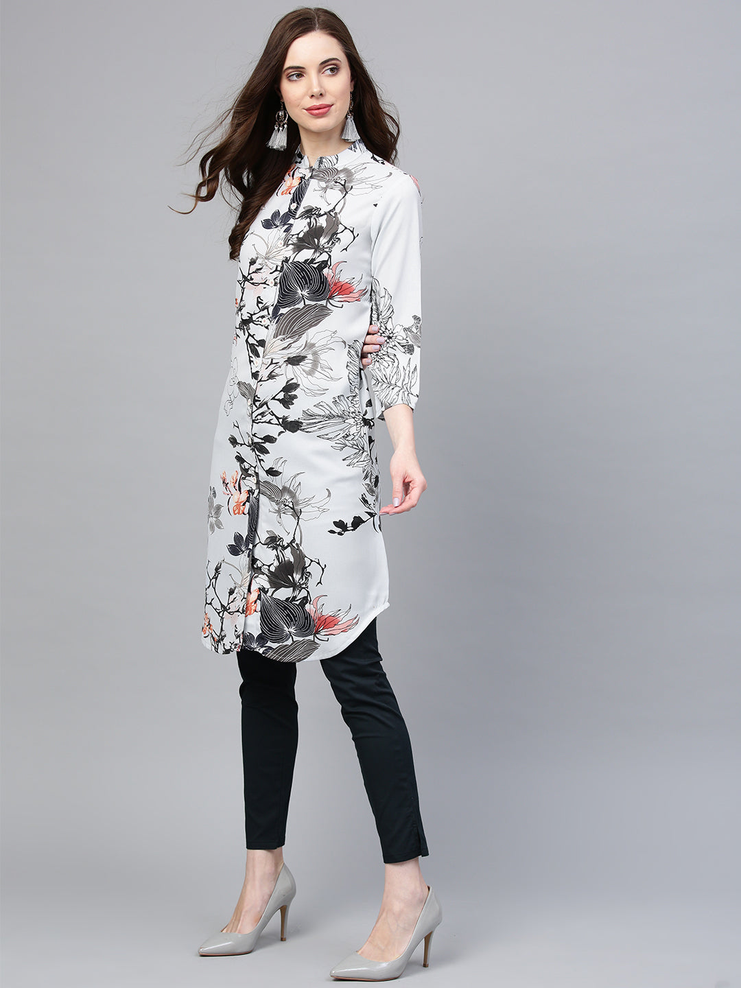 Jompers Women Blue & Black Printed Summer-cool A-line Kurta