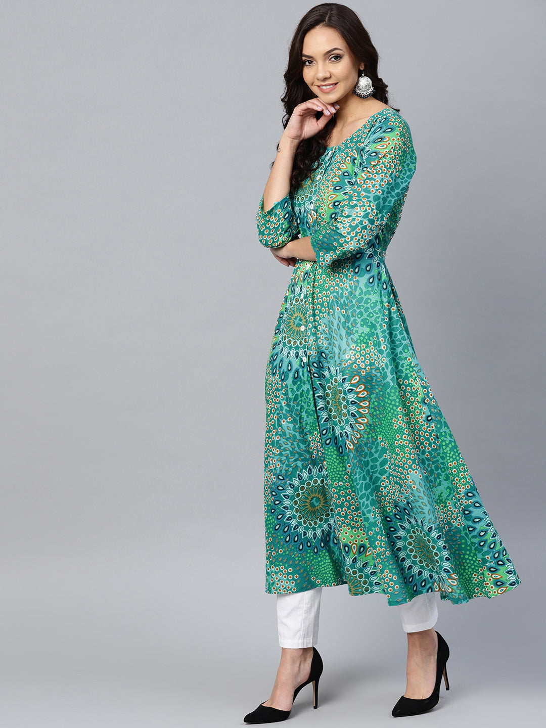 Jompers Women Green & White Printed Flared Kurta