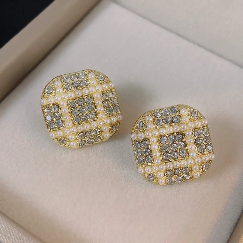 Light Luxury Geometric Full Diamond Studded Pearl Stud Earrings