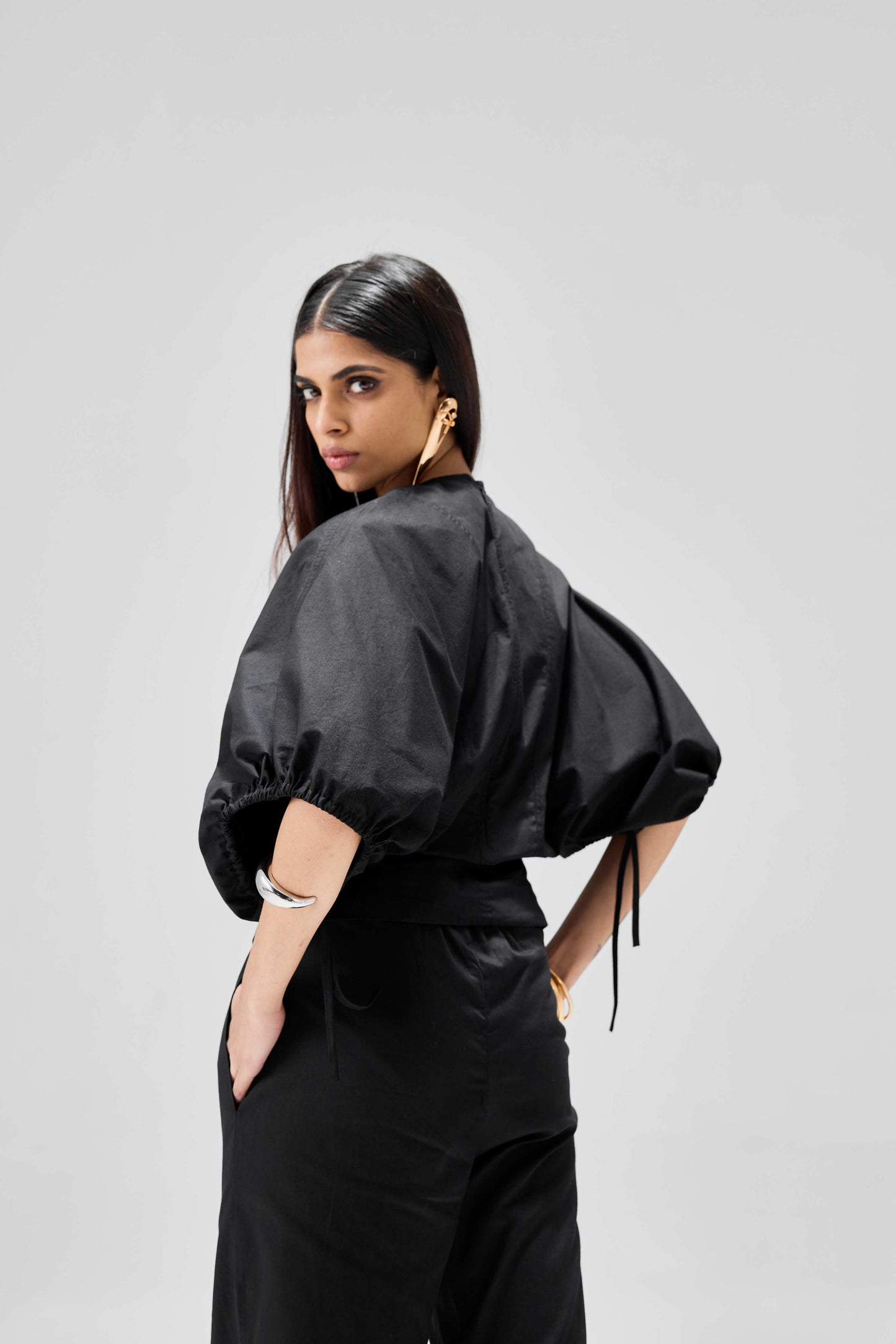 Sola Top Black