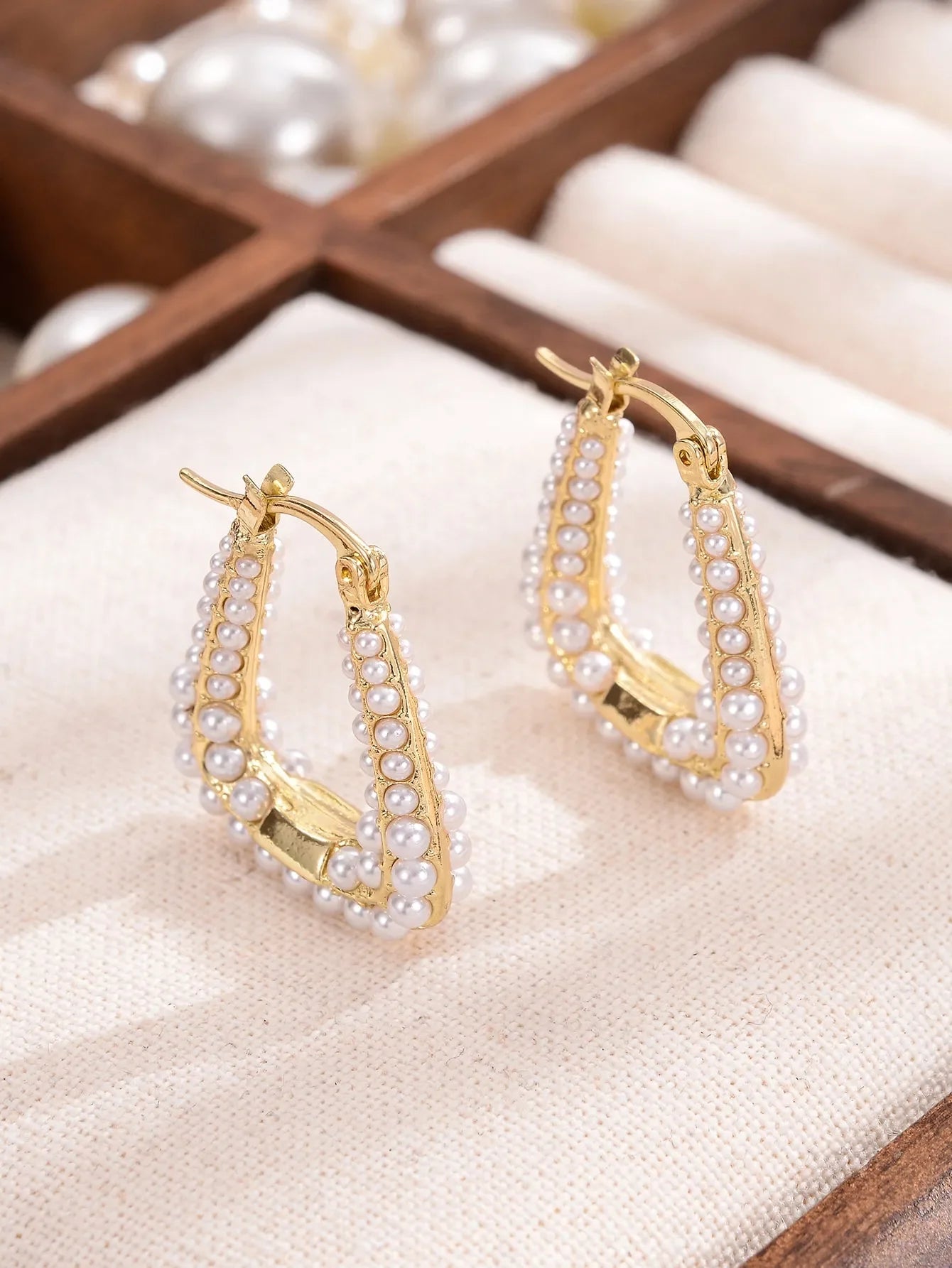 Simple Style U Shape Gold Plated Pear Hoop Earring