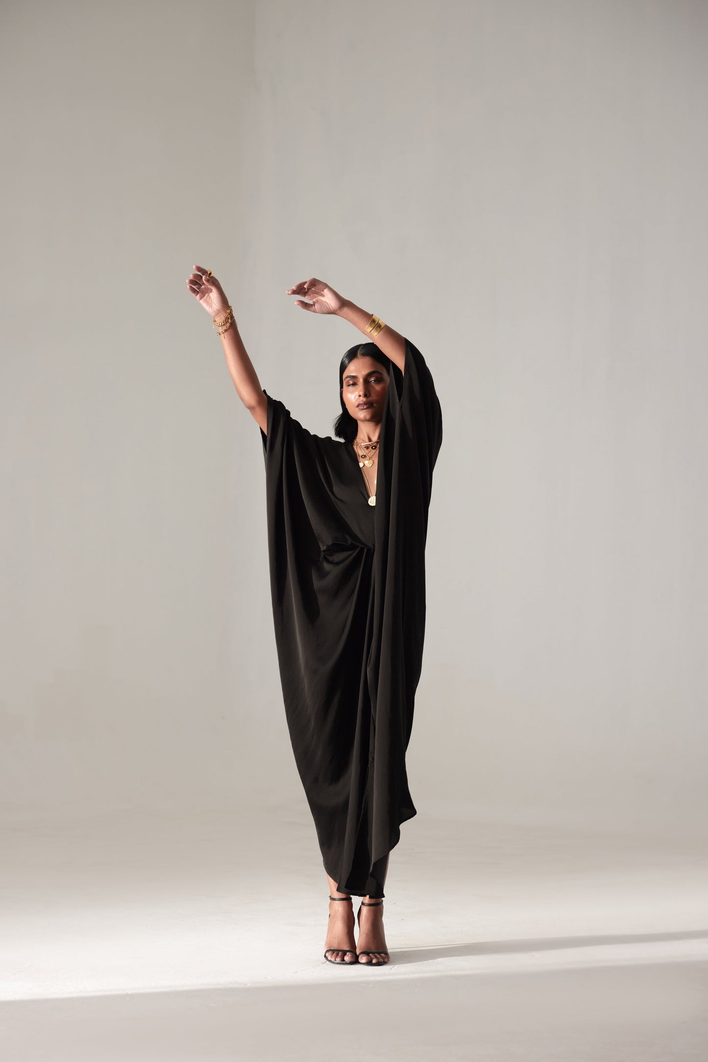 Tara Kaftan Black