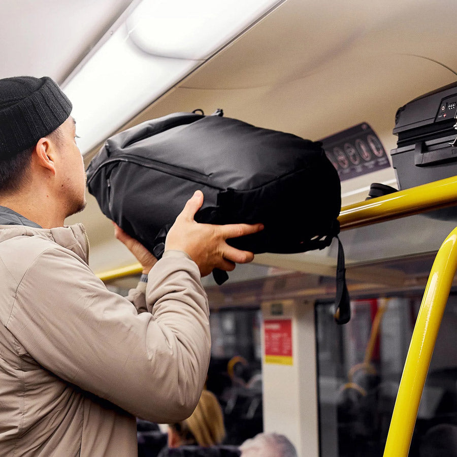 Venture Travel Pack 26L - Jet Black