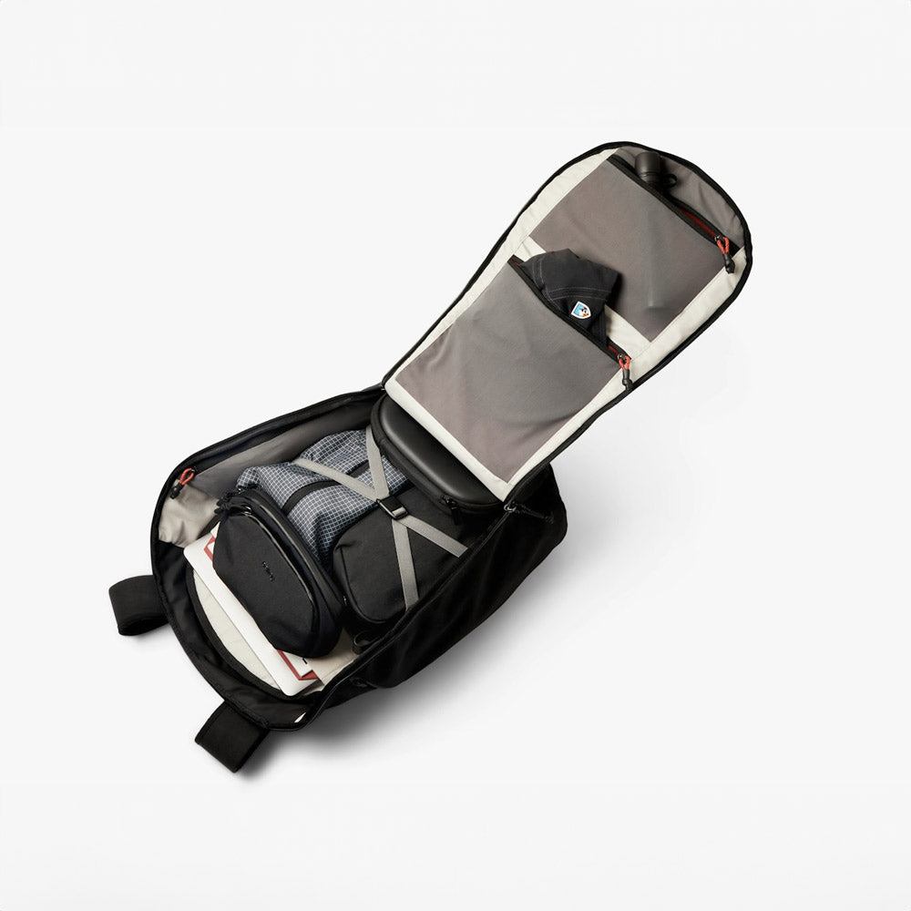 Venture Travel Pack 26L - Jet Black