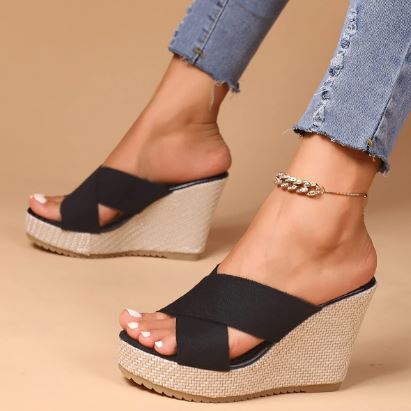 Elegant Step Black Wedges