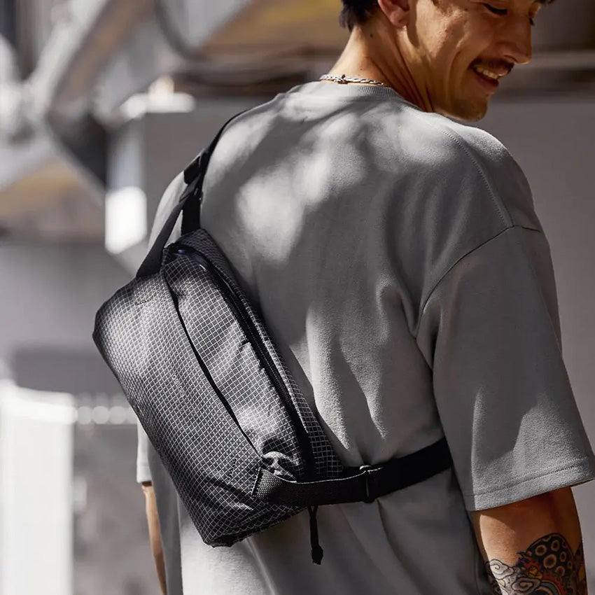 Lite Sling Bag 7L - Arcade Grey