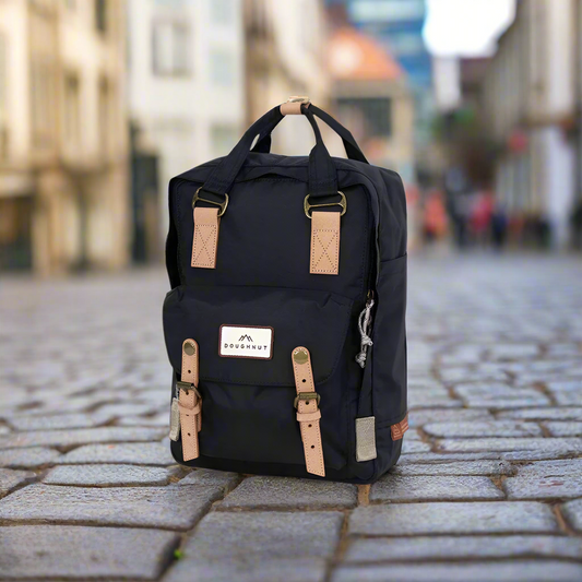 Macaroon Jungle II Series Backpack 16L - Black