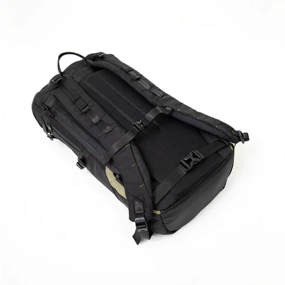 Titan Dynamic Backpack 22L - Black