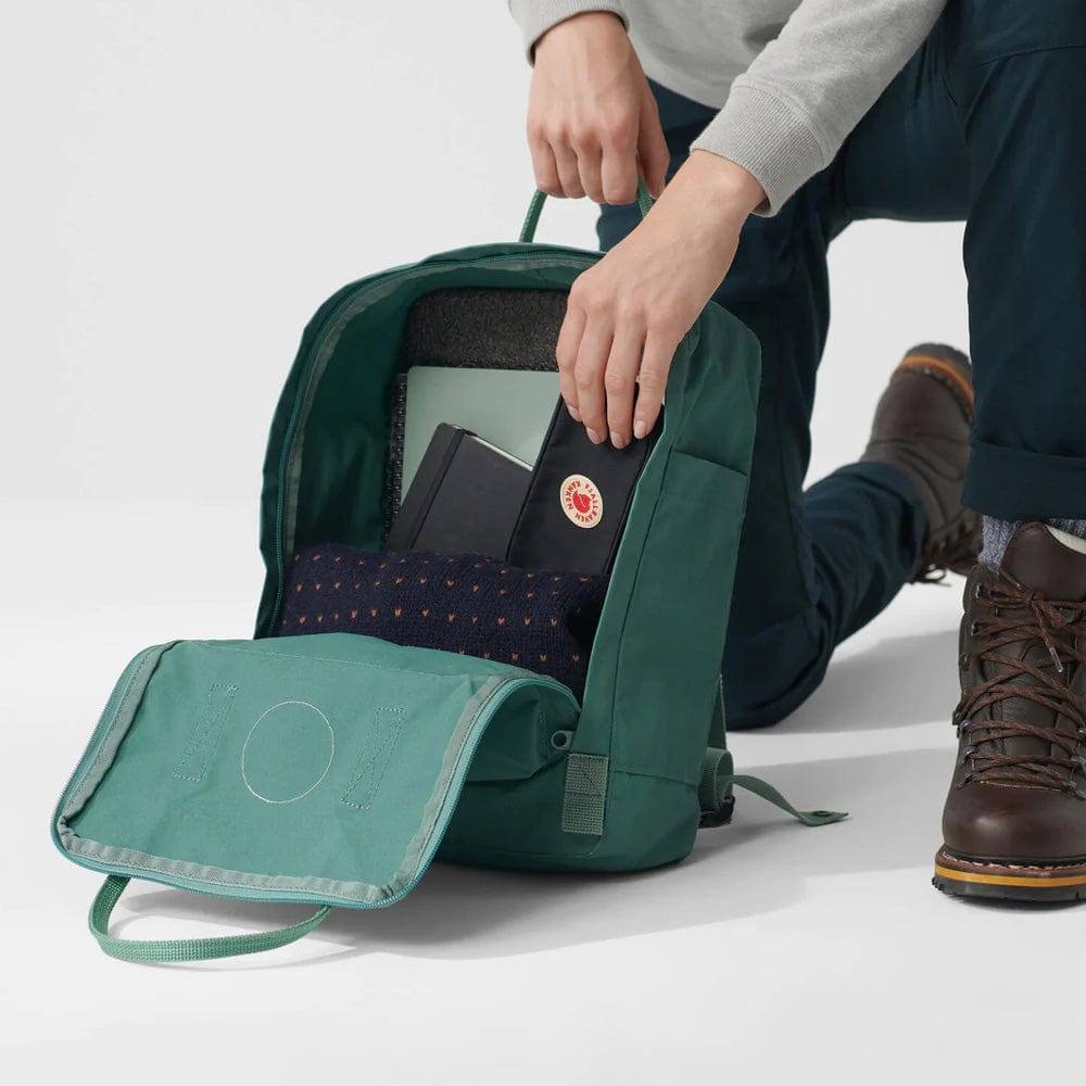 Kanken Backpack 16L - Frost Green